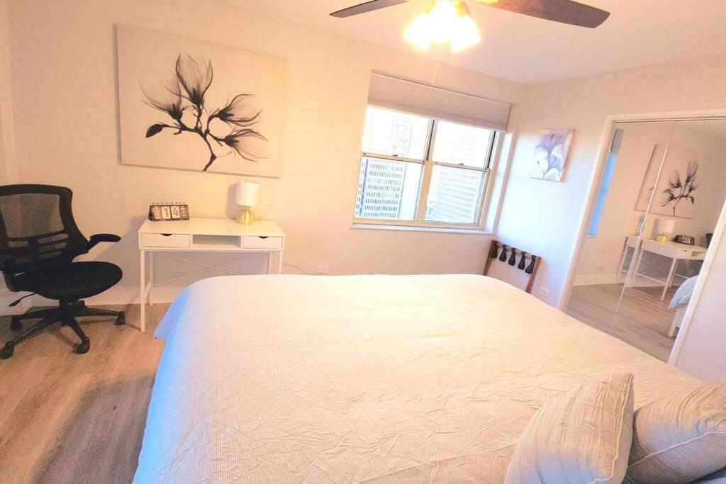 Spacious Downtown Sleeps 4 Apartment Atlanta